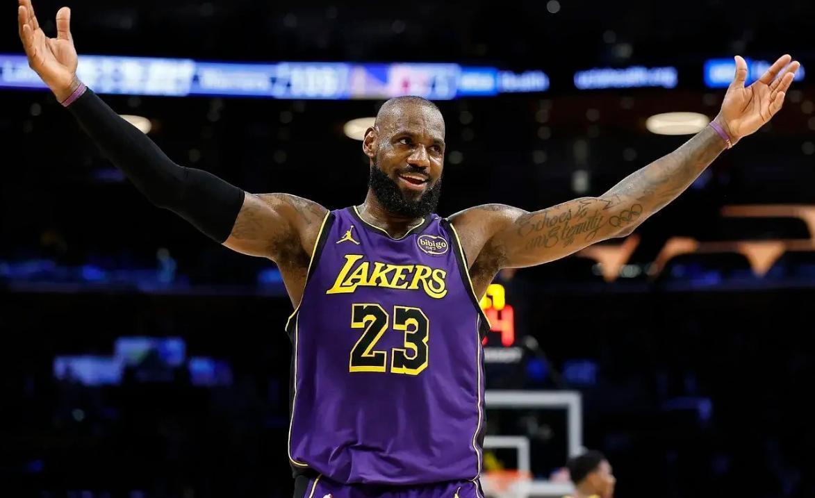 开云官网-詹姆斯重要时刻最后时刻胜出，巴黎圣日耳曼带队取胜！比赛高潮迭起的简单介绍