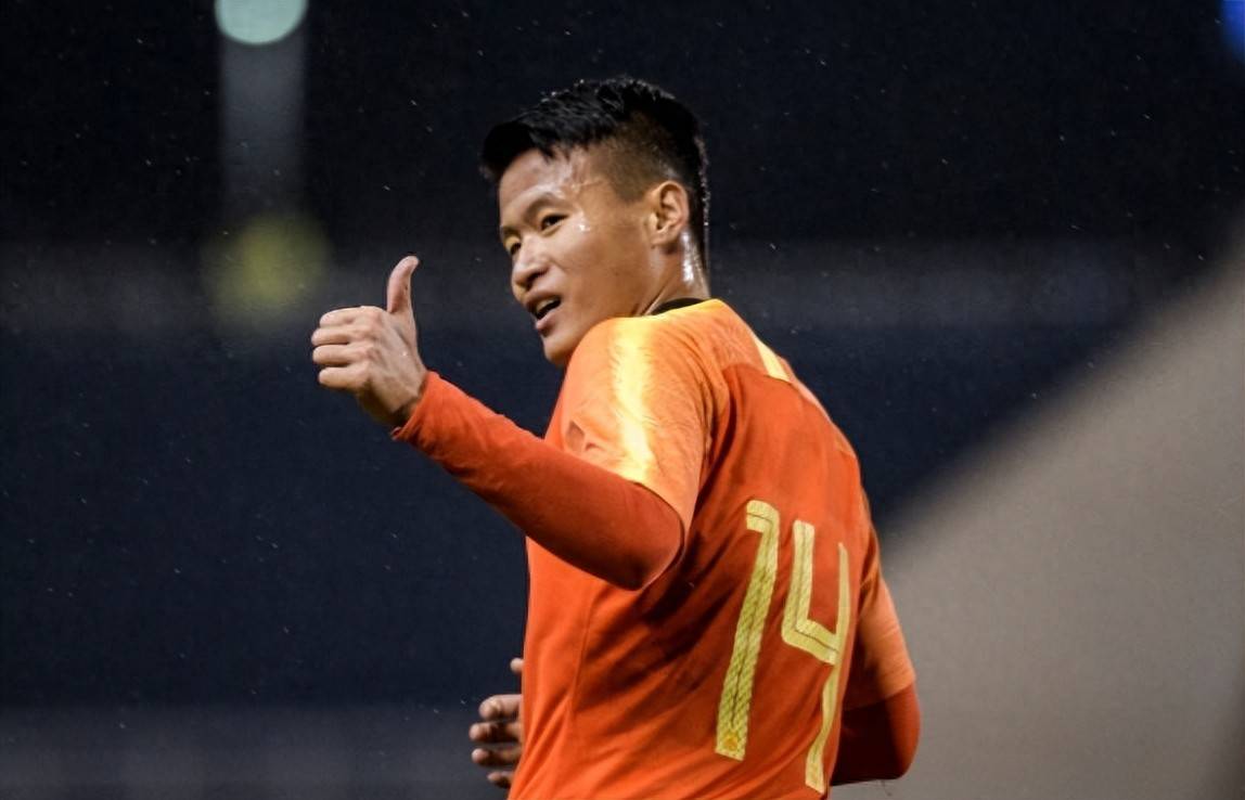 kaiyun-Rookie连续三场比赛得分超过刷新纪录,TL不断突破!引发球迷热议的简单介绍