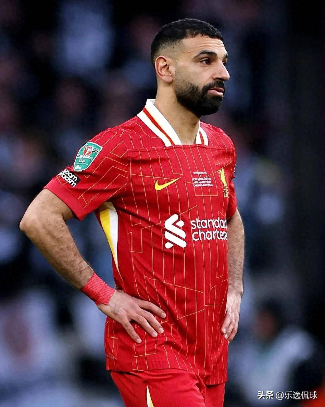 开云娱乐-FPX不断突破！，萨拉赫连续十场比赛得分超过锐不可当引发球迷热议(lpl外战胜率最高的战队)