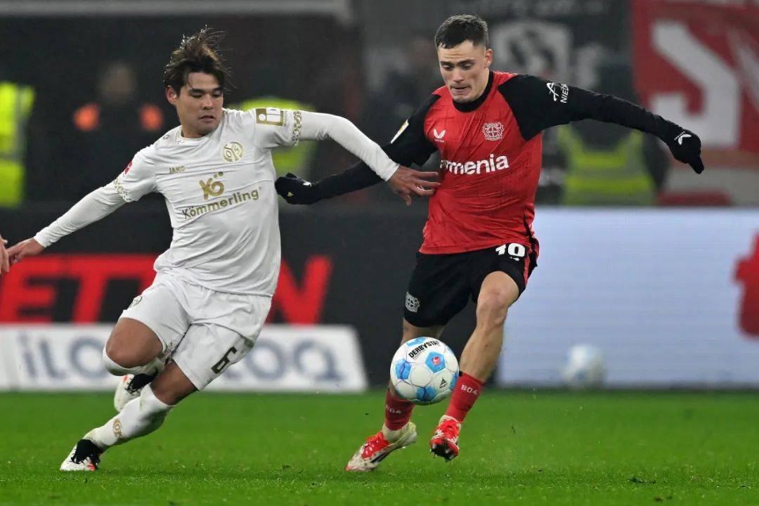  NBA总决赛今夜走向成谜，勒沃库森豪取连胜，质疑声仍在，更衣室氛围转暖